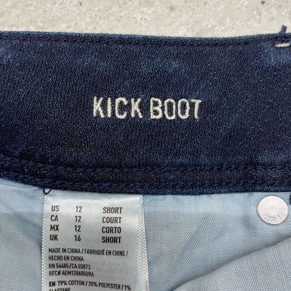 American Eagle Kick boot jeans Size 12 Short - Picture 2 of 3